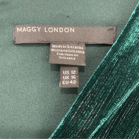 Maggy London Sz 12 Green Metallic Striped 3/4 Sleeve Velvet Midi Cocktail/Formal - Picture 11 of 15